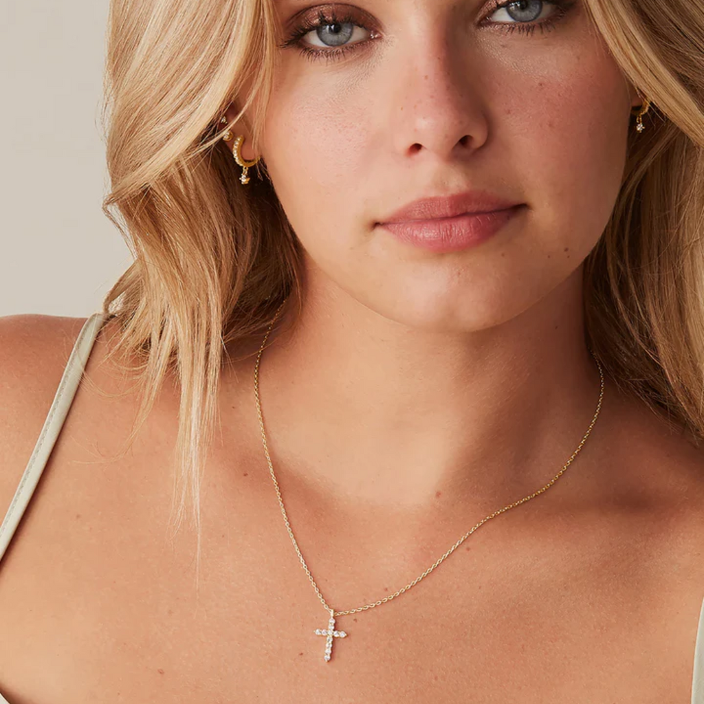 Women’s Cubic Zirconia Cross Pendant Necklace